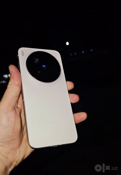 Vivo x 300 pro 16/512gb holati ideal umuman kamchiliklari yoq