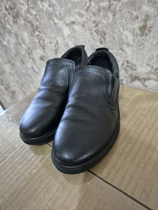 Продам б/у 32размер одевали 1н раз