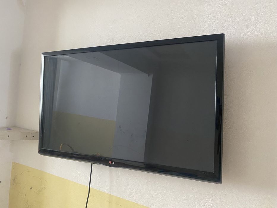 на запчасти телевизор