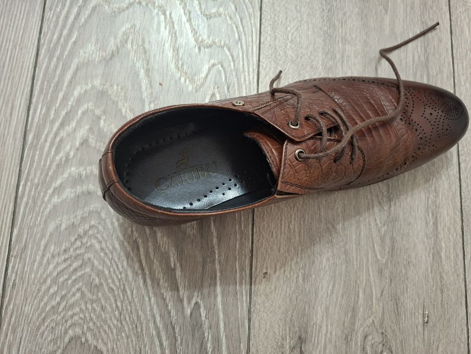 Pantofi bărbați !