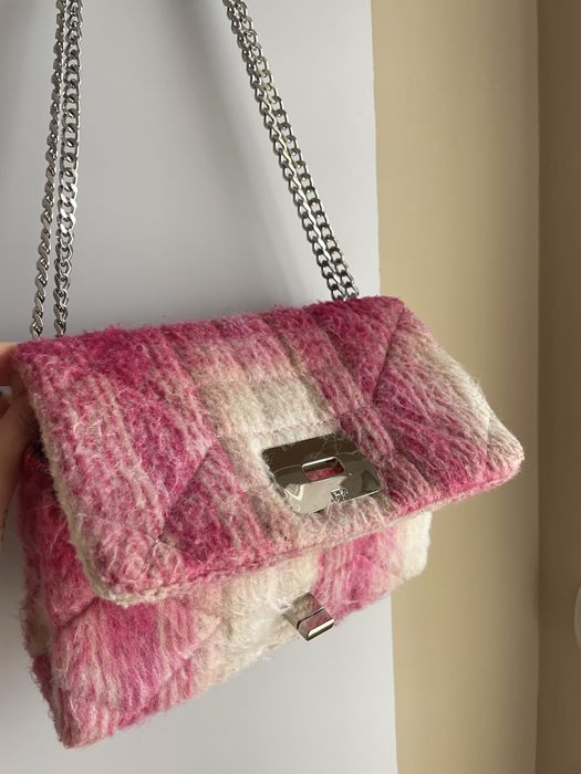 Малка розова пухена чанта Parfois