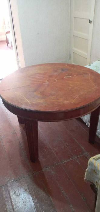 Стол круглый массив