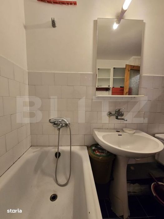 Apartament 2 camere, 56 mp, cu garaj, zona Centrala - Campia Turzii