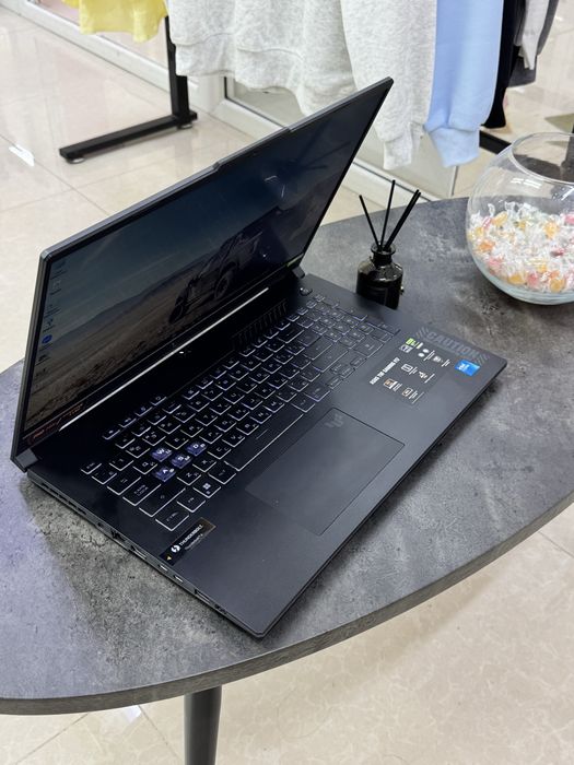 Asus tuf gaming F17 RTX4050