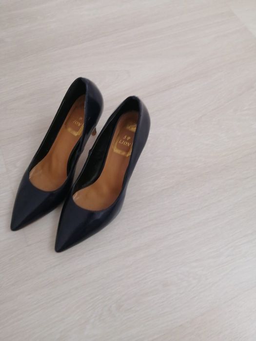 Женские туфли