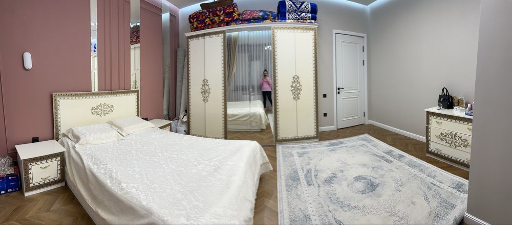 Спальный гарнитур