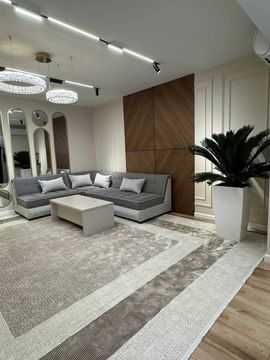 Айбек 3х ком возле метро с новым ремонтом никто не жил! 3/3/9