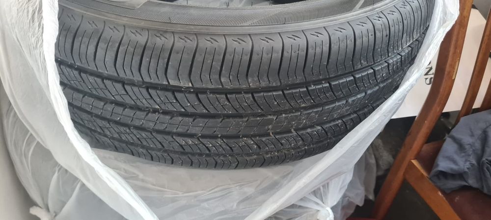 Продам новые покрышки