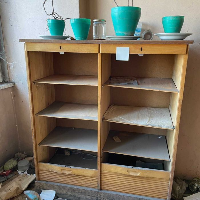 Мебели Соц – гардероби, секции, маси – запазени