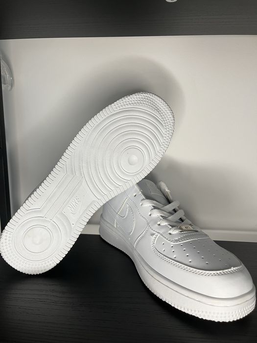 Vand Air Force 1 albi