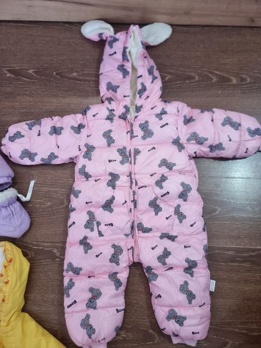 Комбинезоны зимний Новый и б/у по 60 000 сум 1-1,5 лет и 3-9 мес
Розов