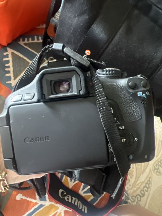 Продам фотоаппарат Canon