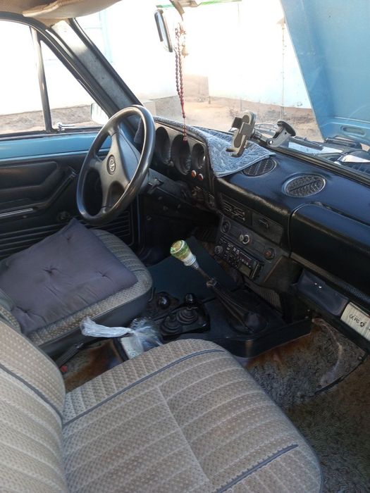 машина нива 2121