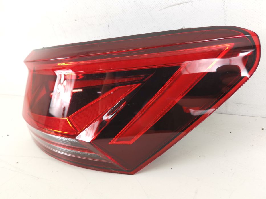 Стоп Десен Фолксваген ФВ Туарег / Volkswagen VW Touareg генерация 3 CR