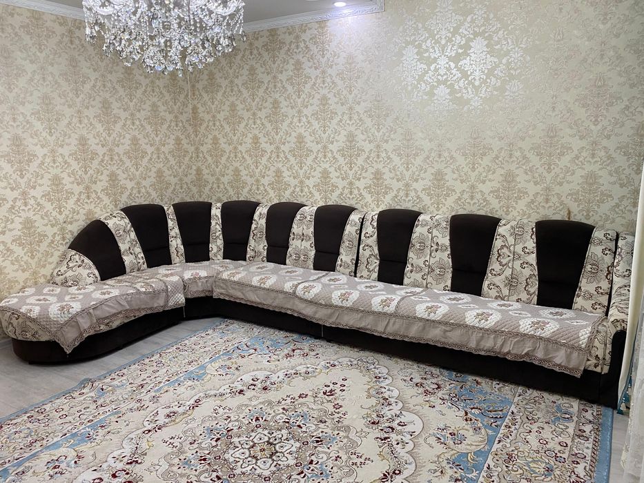 Продам диван уголок