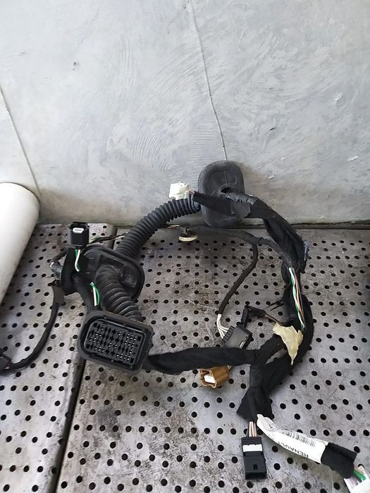 Cablaj instalatie electrica usa dreapta fata renault captur 1 j5 h5 241253464r