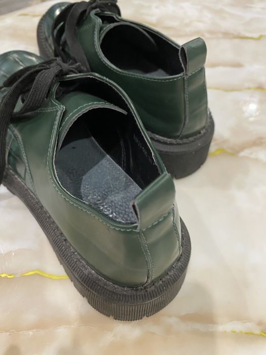 Обувки , неносени