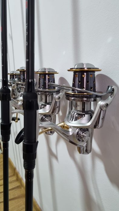 4 Lansete FL Ultra Team 3.60m 3.75lbs 2seg + 4 Mulinete WIND BLADE