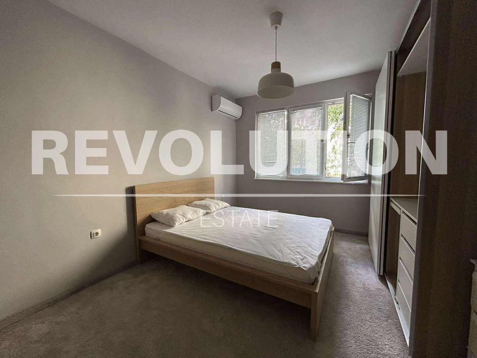 Тристаен апартамент в района на Окръжна болница!