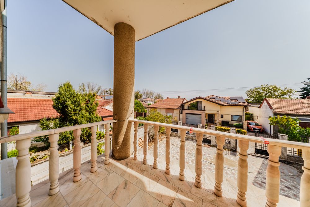 Casă P+2E de vânzare 300 mp utili Curte 359 mp Potențial investițional