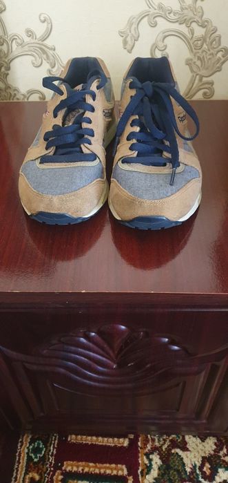 REEBOK krasovka sotiladi