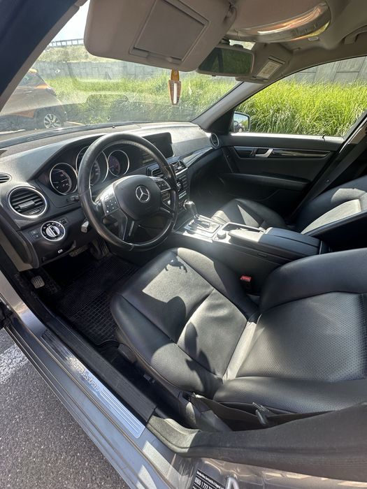 MERCEDES-BENZ C-Class 2011 — imagine 5