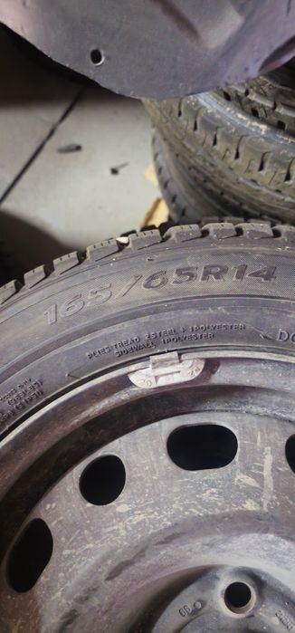 165/65R14 Зимни гуми 6мм + джанти 4x100