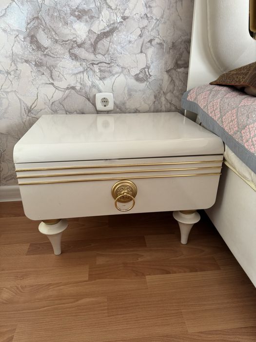 Кровать двуспальная