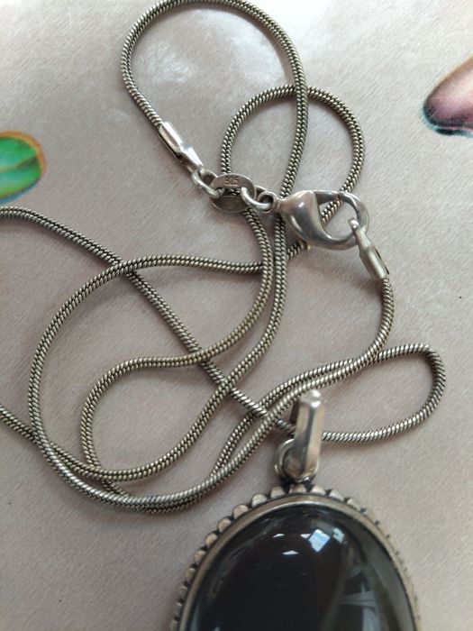 Lănțic din argint cu medalion onix