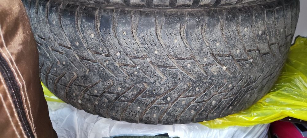Nokian hakapelita 8 копмлект