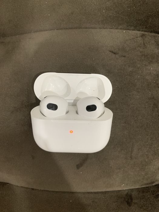 Продам AirPods 3 поколения