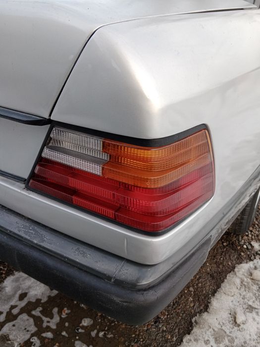 W124 оригинал фонари