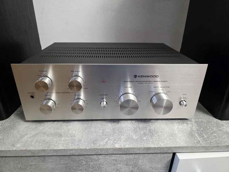Amplificator kenwood KA-3700 în stare perfectă(ca nou)