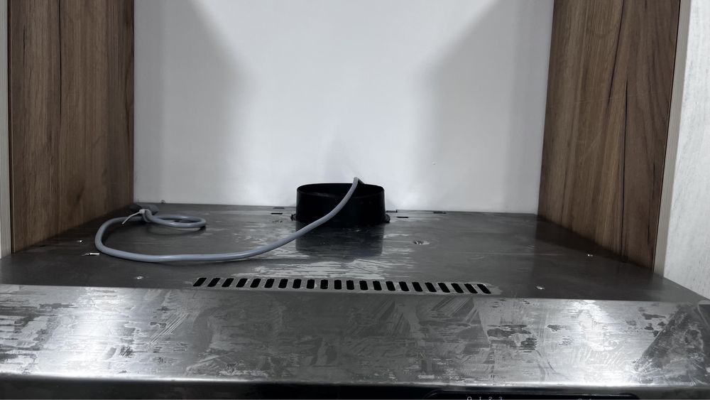 Продам новую вытяжку