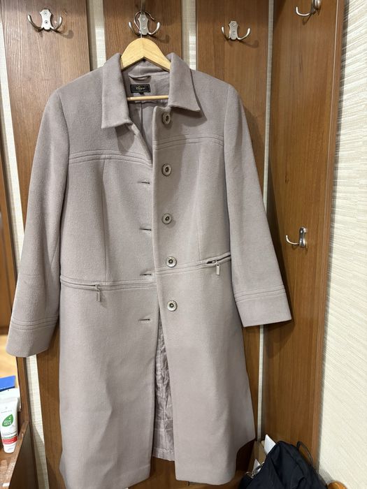 Продам пальто и стегоннку