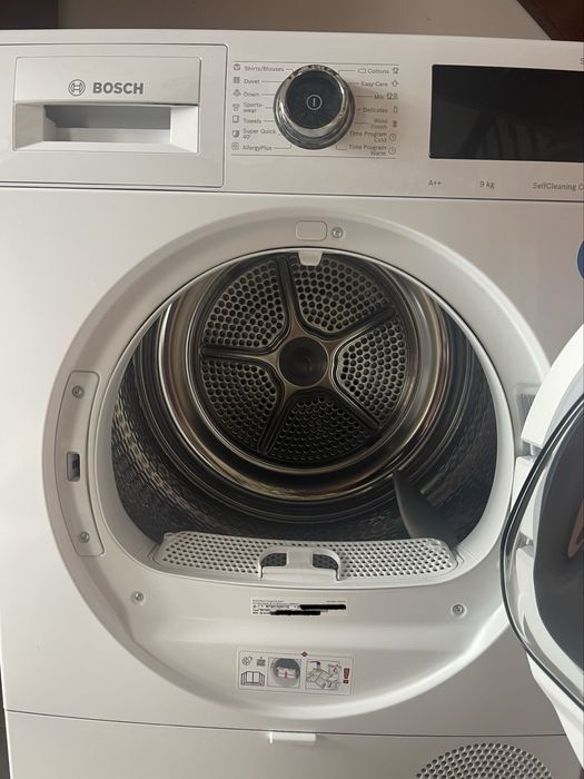 Uscător rufe Bosch Serie 6, 9 kg, pompă căldură, A++, WiFi, stare impecabilă - garantie