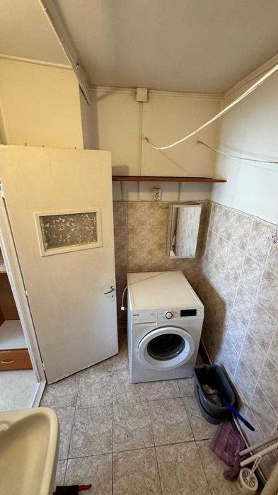 Apartament de vanzare 2 camere în Tractorul – persoană fizică