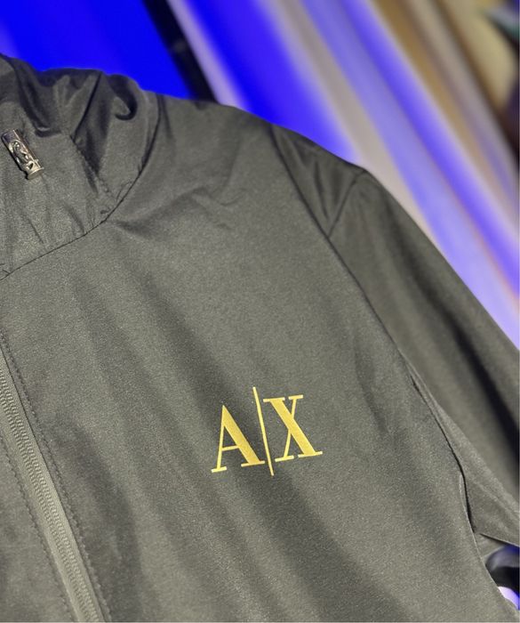 Geaca de fâş pentru toamna!!! Armani Exchange A|X