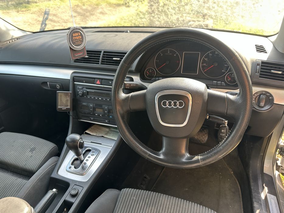 Bara spate audi a4 b7 sline lampa stop far