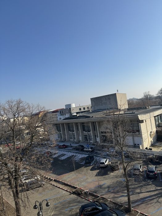 Inchiriez apartament ultralux centru!