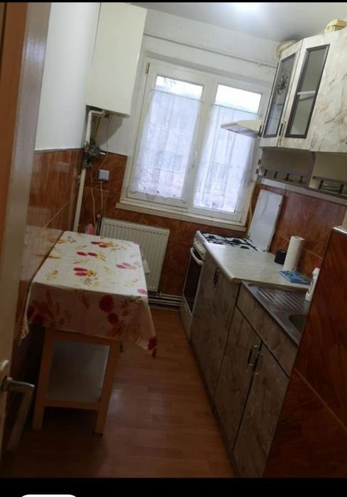 Inchiriez apartament 2 camere