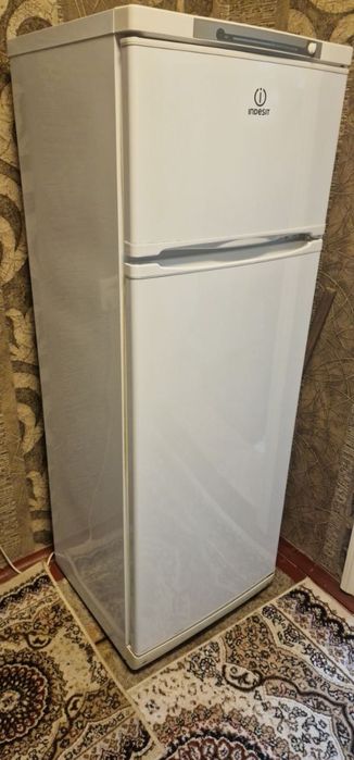 Продаётся холодильник индесит в хорошем состоянии