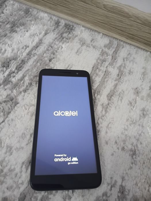 Telefon Alcatel Nou