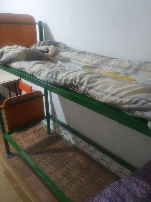 Продам  двухъярусную кровать