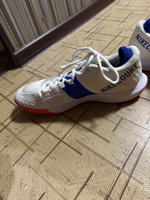 Продам теннисные кроссовки Nike | Размер 43