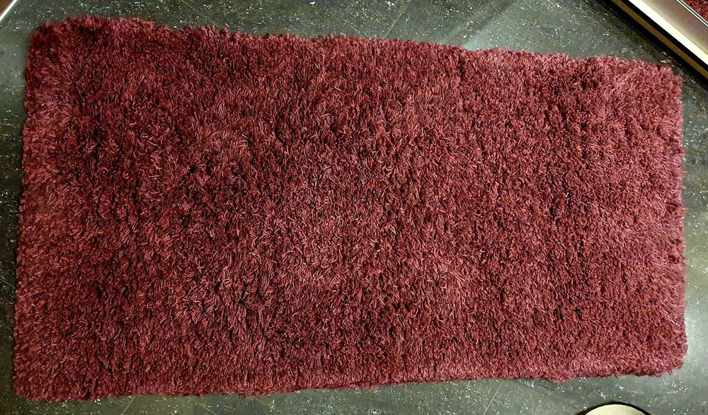 Продавам   килими