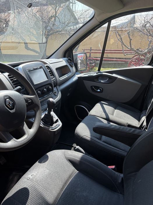 Renault Trafic 2015 – 1.6 120 CP TVA DEDUCTIBIL