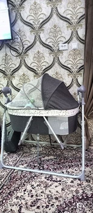 Yangi pultli õzi tebratib qõshiq aytadigan detskiy kravat sotiladi