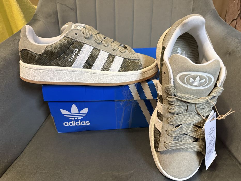 Чисто нови unisex маратонки Adidas Campus 38.2/3