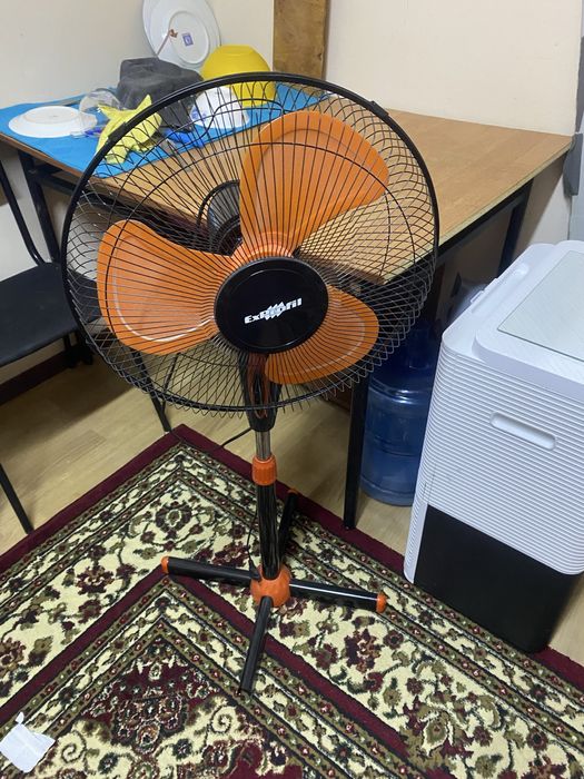 Продаетс вентилятор